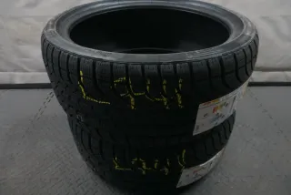 2x 245/35R19 93V Pirelli P Zero Winter Winterreifen 2024 Neu L741 - Bild 1
