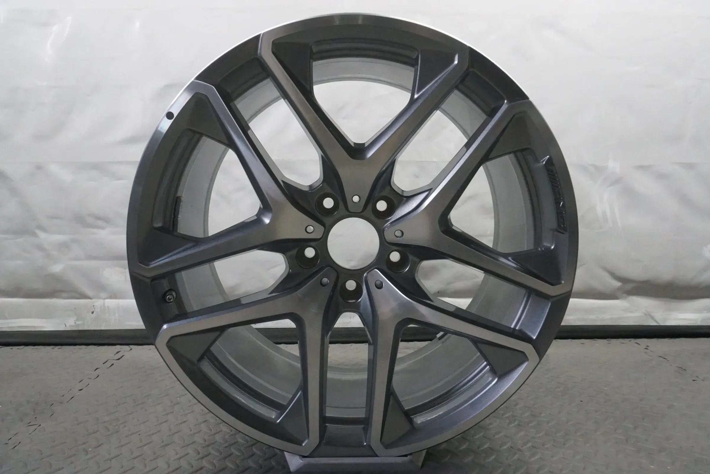 1x Mercedes G-Klasse W463 G63 AMG 21 Zoll Alufelge AMG A130 - Bild 1